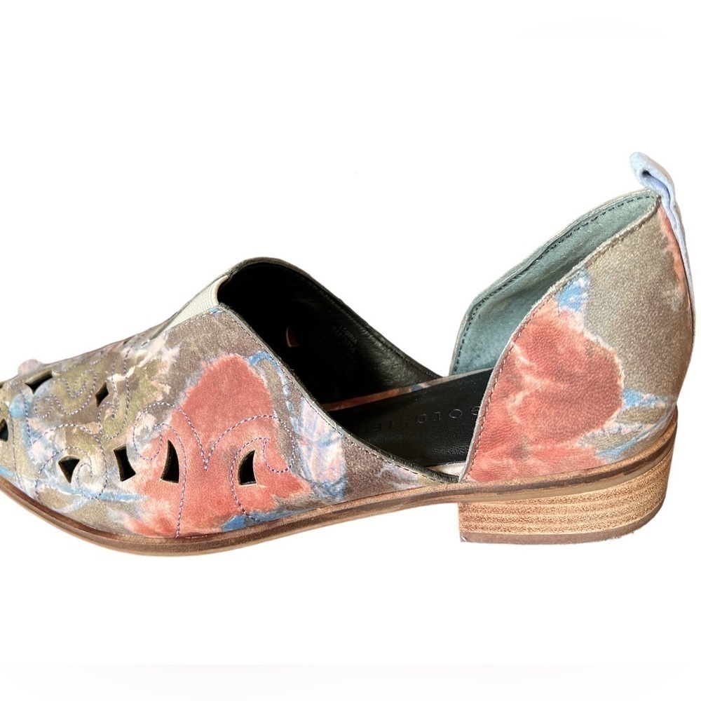 Lori Goldstein Collection Perforated Western Slip On Shoe Floral size 8 - Picture 4 of 8